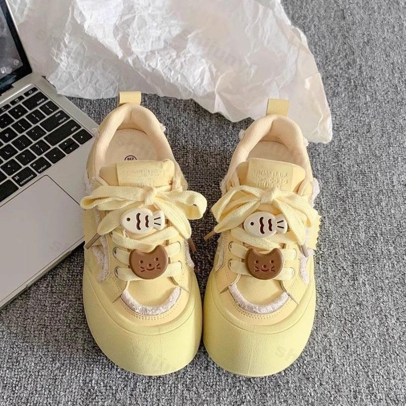 Cute Women's Casual Shoes 2026 Spring Autumn New Outdoor Fashion Platform Board Shoes Comfortable Height Increase Non Slip Flats