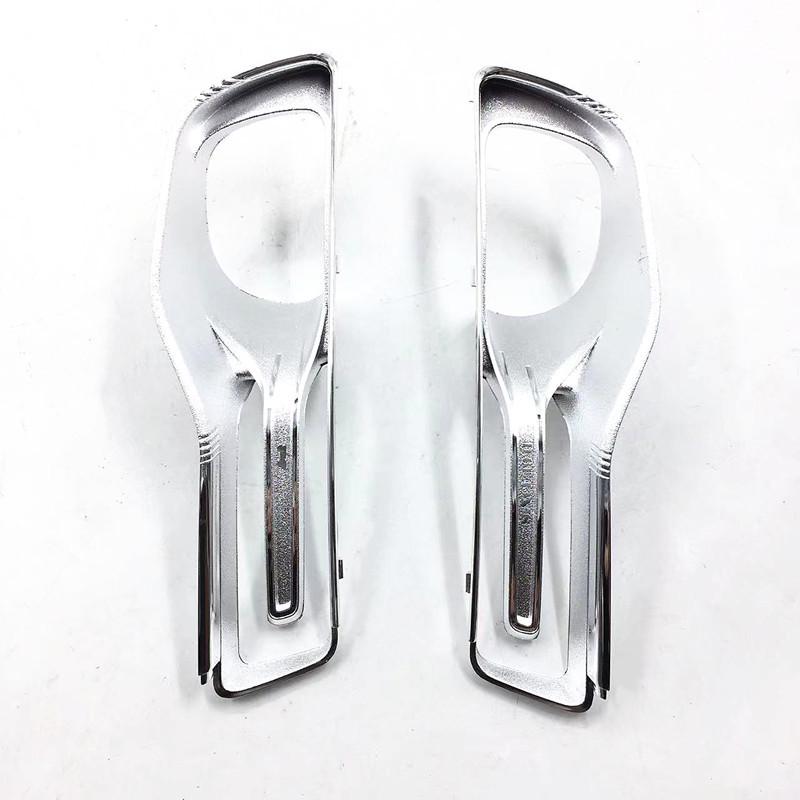 Black and Silver Headlight Trim for 2014-2018 Jeep Grand Cherokee