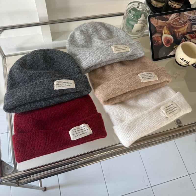 Korean Niche Solid Color Patchwork Beanie: Warm, Cold-Proof, Autumn/Winter, Stylish, Unisex Head Wrap for a Slimmer Face Look.