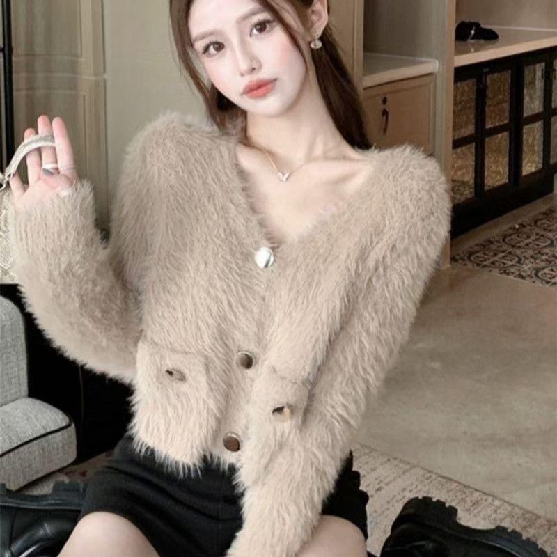 Autumn Short Retro Knitted Cardigan with a Niche Fragrance, Long Sleeved French Style New Mink Jacket Top