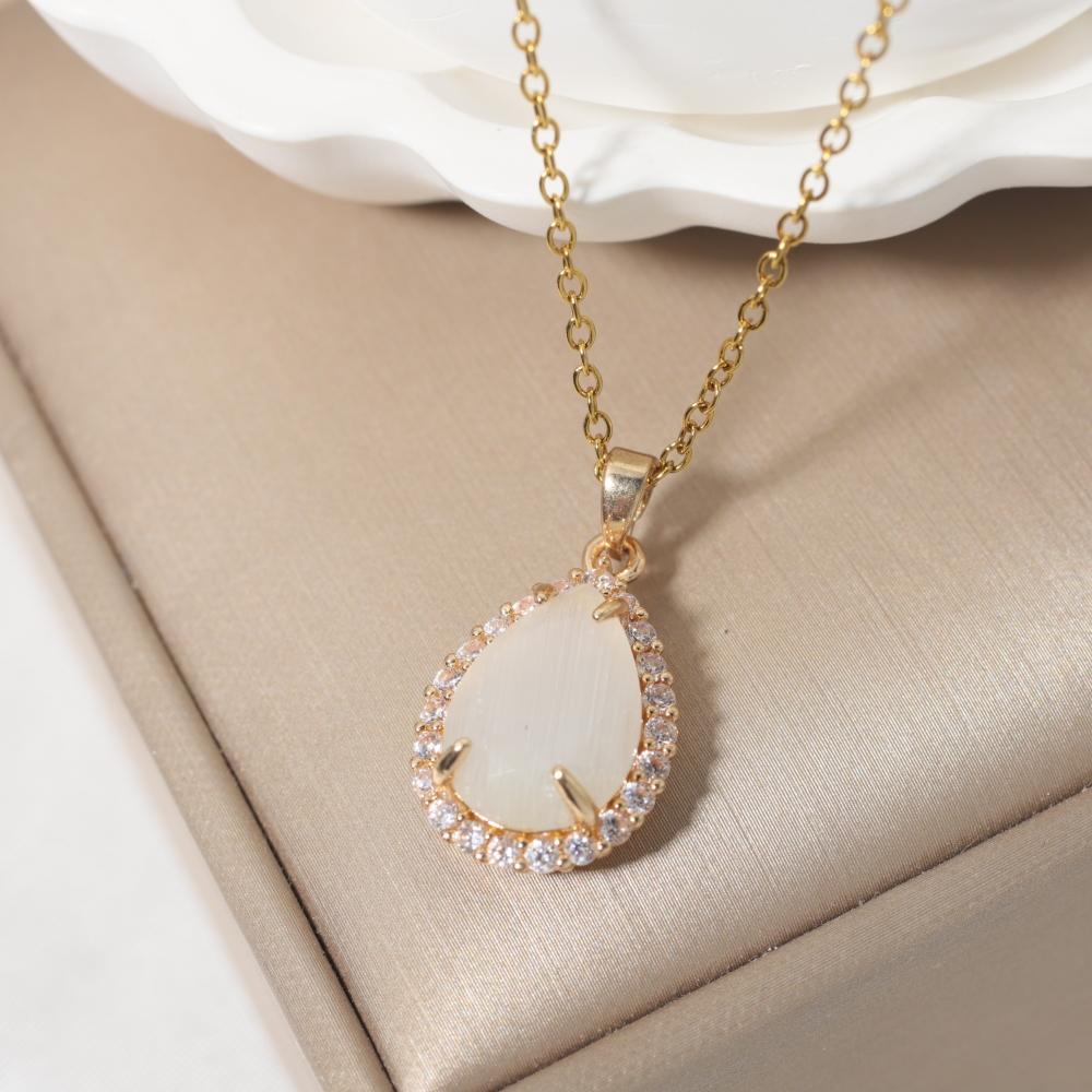 Teardrop Pendant Necklace for Women Golden Stainless Steel Clavicle Chain Wedding Party Daily Wear Jewelry Accessories