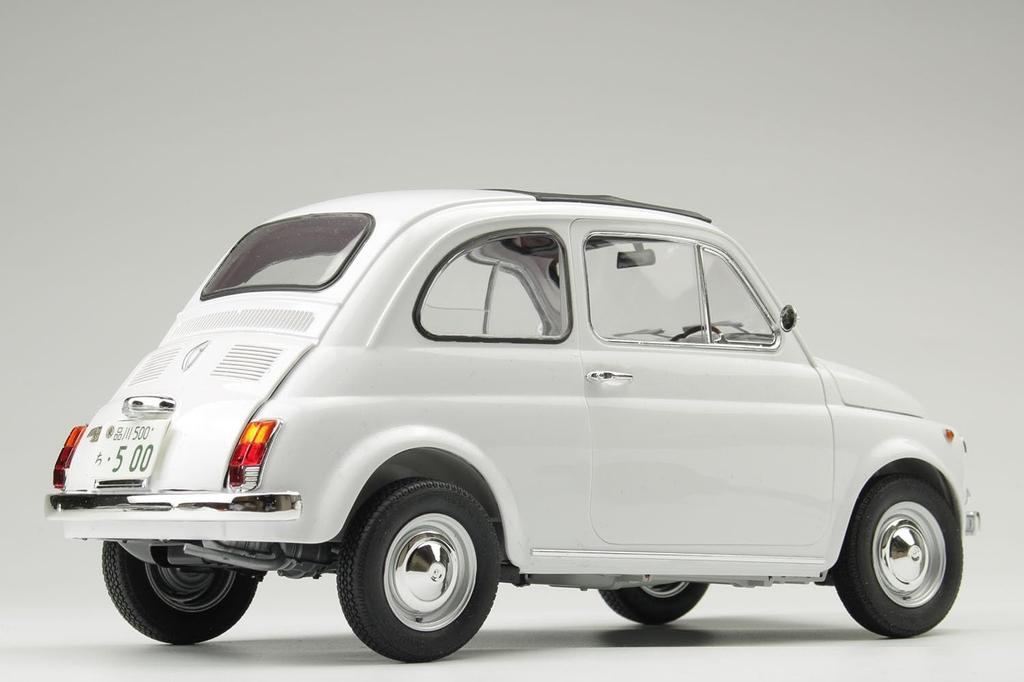 PLATZ 1/12 Scale Fiat 500F 1968 Plastic Model PIT005