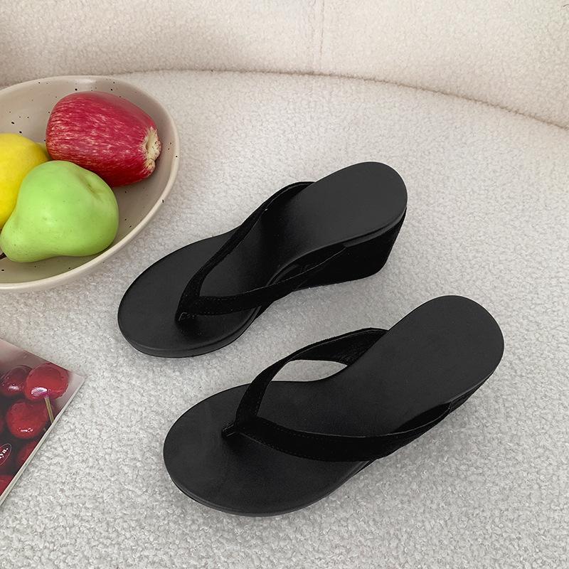 Modetrend Leopardenmuster Keilabsatz Zehensandalen Schuhe Damen Sommerbekleidung 2025 neue höhenverstärkende vielseitige coole Slipper