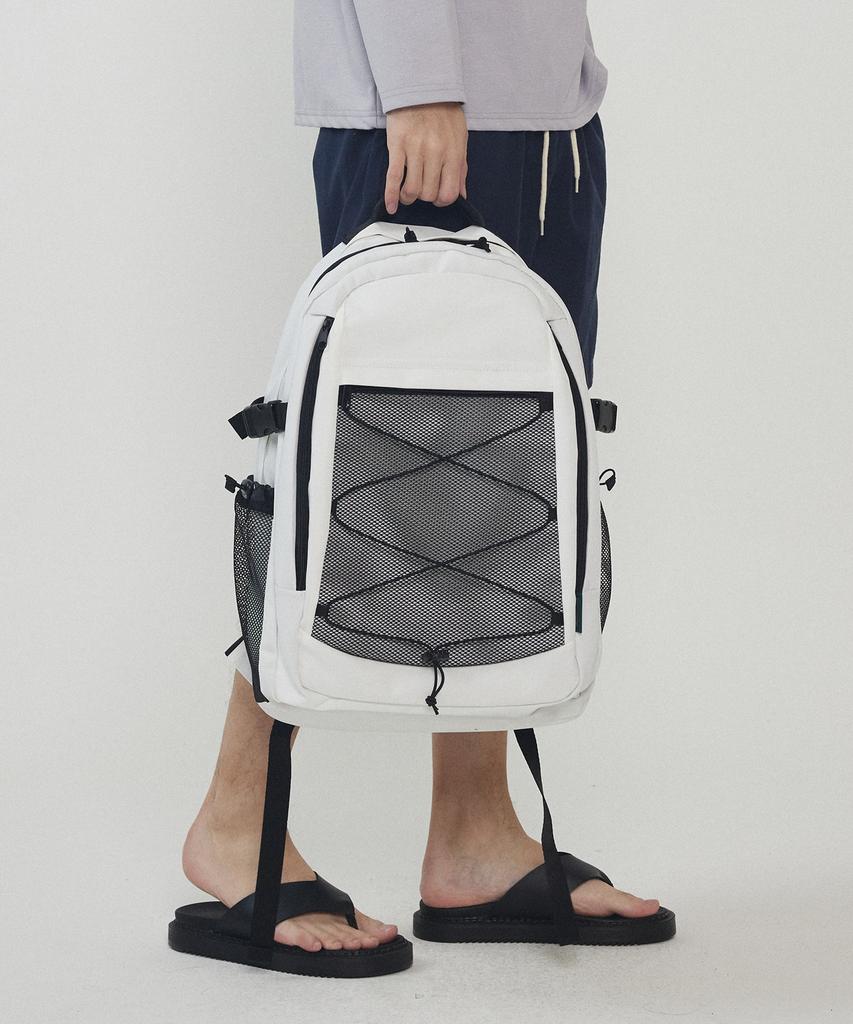 Analog Mood Withstring Daylight Backpack (White)