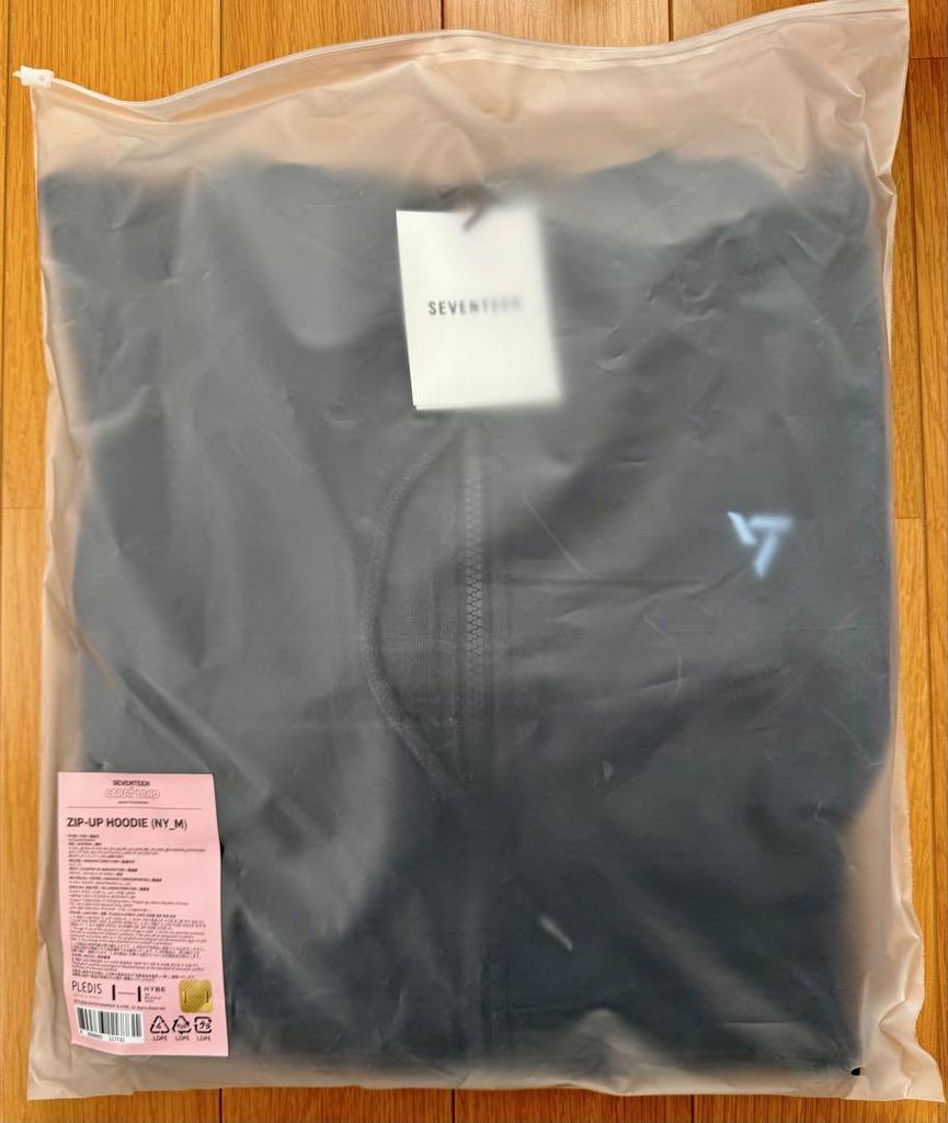 [USED] SEVENTEEN CARAT LAND Kerren 2023 Hoodie, Size M
