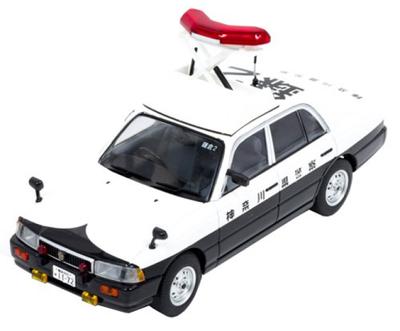 Hiko seven Nissan Crew 1995 Kanagawa Prefectural Police Station Patrol Vehicle UP Finished Product RAI'S 1/43 (Lift Specification)