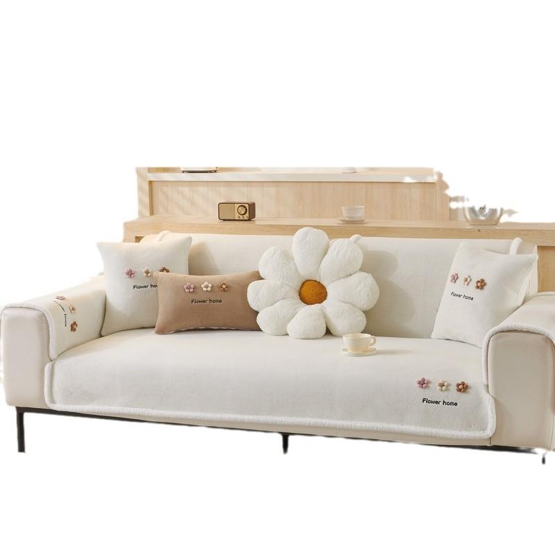 New Model Winter Fresh Milk Velvet Sofa Towel Thicken Plush Soft And Smooth Sofa Covers Living Room Anti-slip Couch Covers