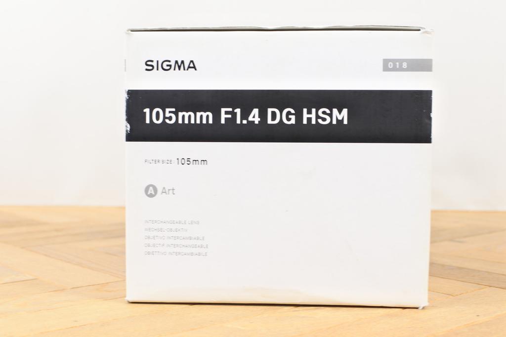 Sigma 105mm F1.4 DG HSM Art Lens for Sony E-Mount w/Hood/Case/Caps/Box