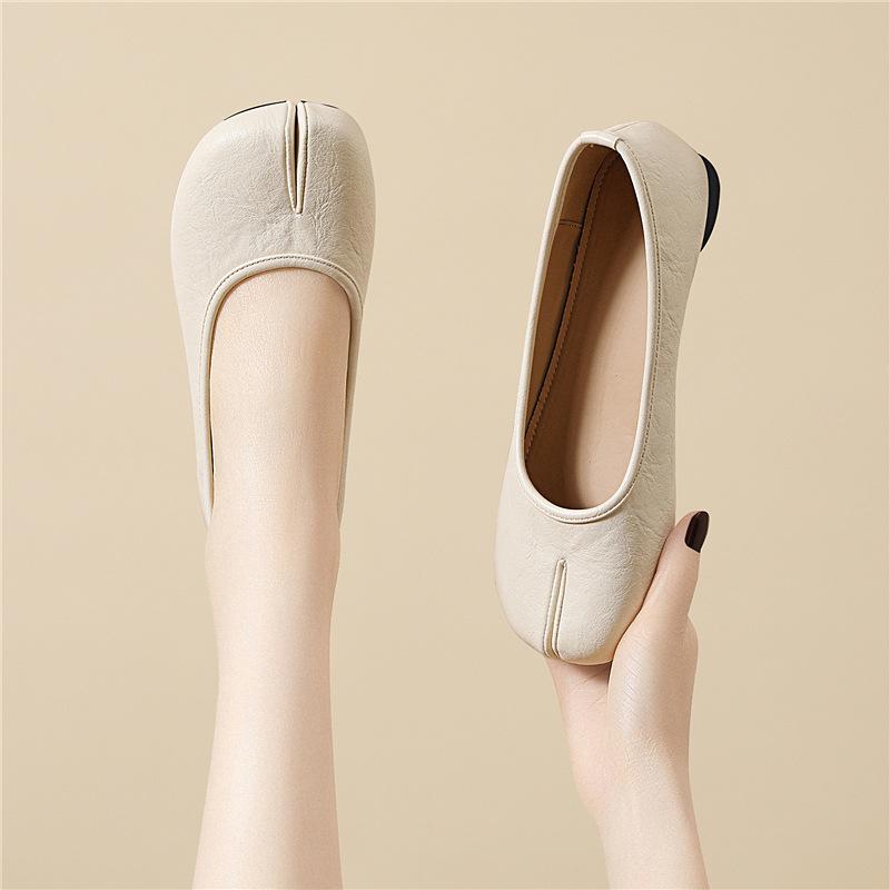 Shallow single shoes women's spring and summer one-pedal mother shoes new leather Mary Jane round head small leather shoes Doudou shoes