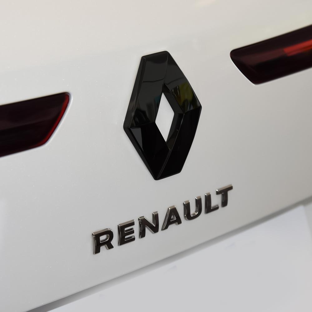 Car Trunk Logo stickers Badge emblem For Renault Koleos Duster Megane 2 Logan Clio Captur Trafic ZOE Kadjar Espace Car stickers CC2