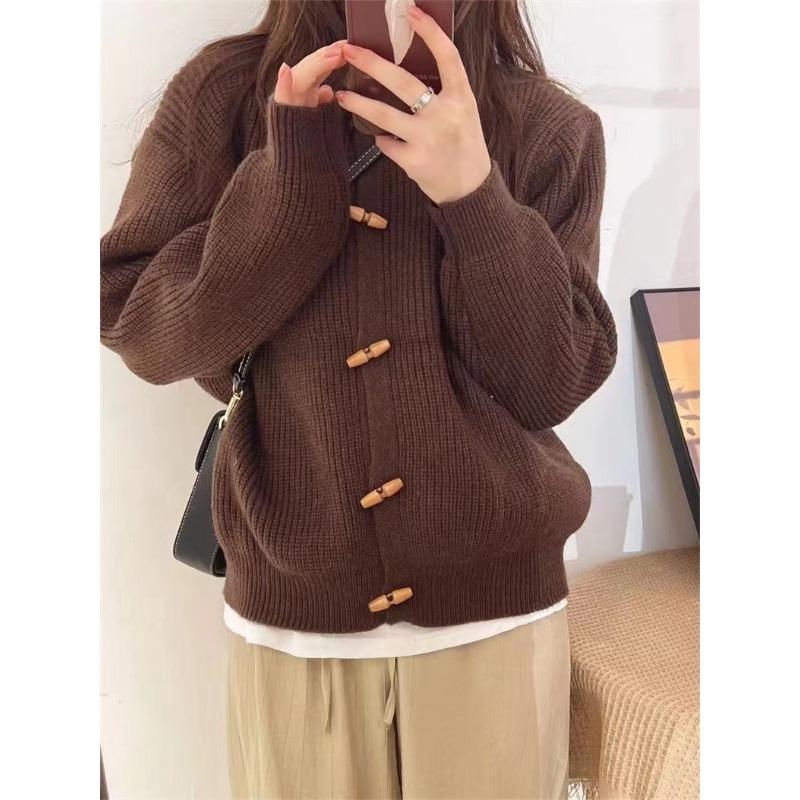 Retro horn buckle crew neck knitted cardigan women's autumn and winter new loose lazy wind sweater jacket top trendy