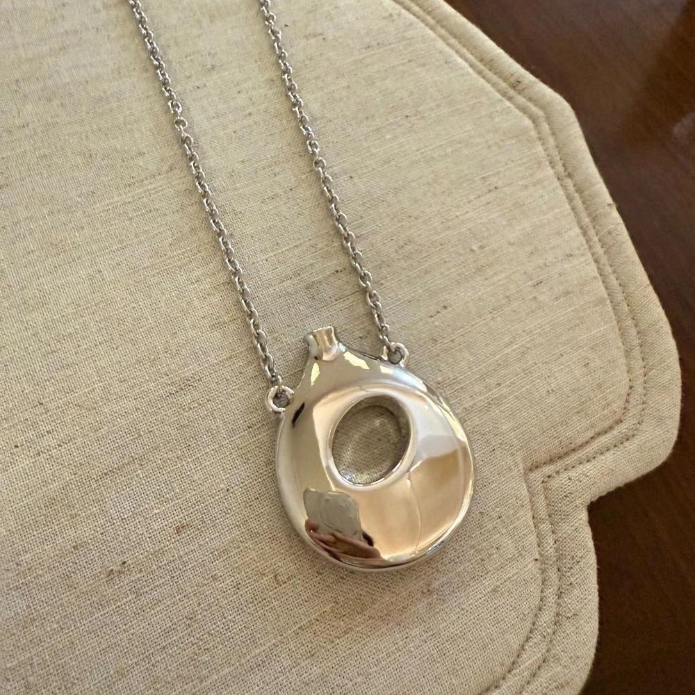Leather Rope Long Sweater Chain Korean-Style Chain Necklaces Vintage Vase Pendant Necklace