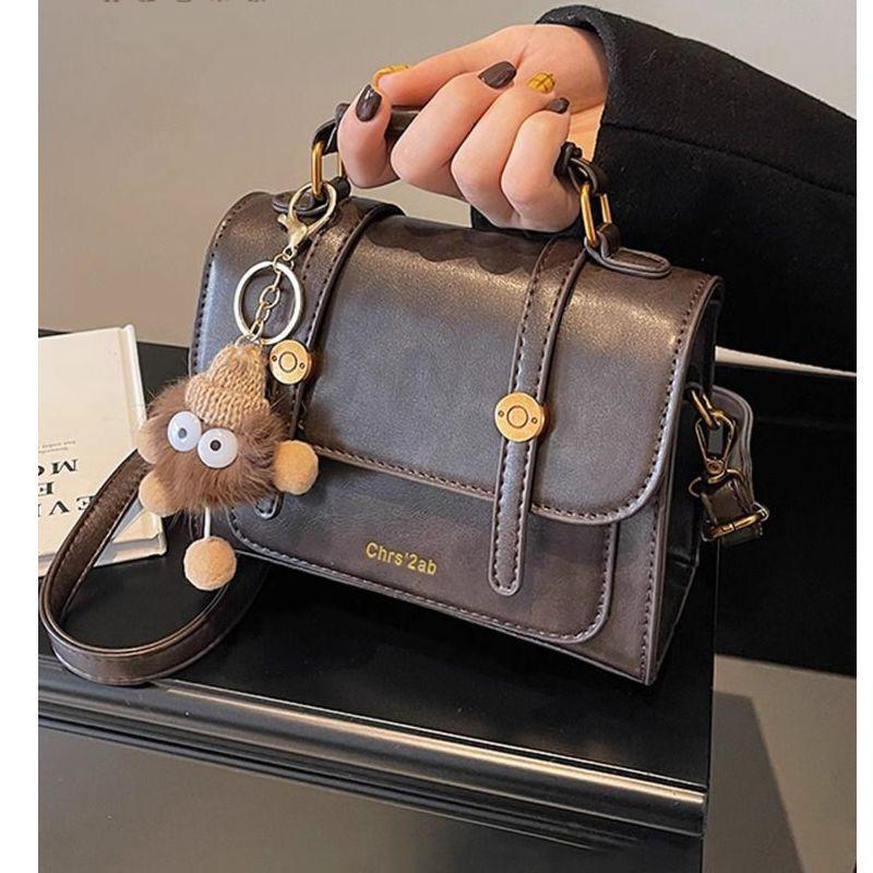 Premium Sense Retro Handbag Bag Women's Summer 2025 Popular Versatile Commuter Shoulder Bag Crossbody Small Square Bag