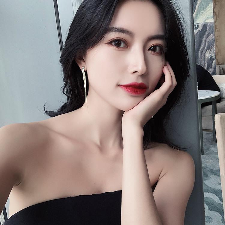 Elegant Rhinestone Metal Tassel Earrings: Stylish and Versatile Fashion for Women