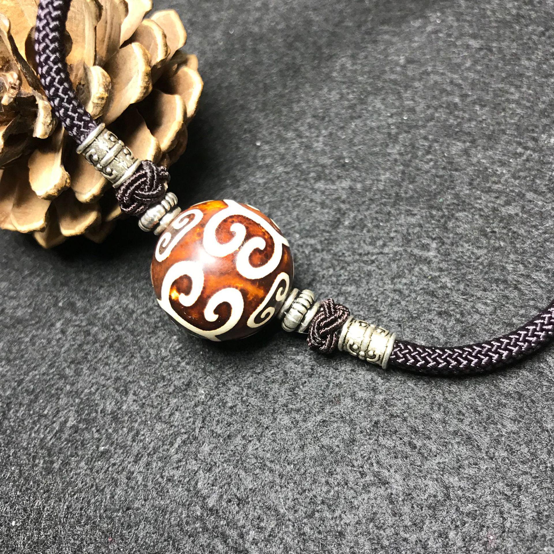 Tibetan Six-Syllable Mantra Dzi Bead Necklace Pendant Collarbone Chain.