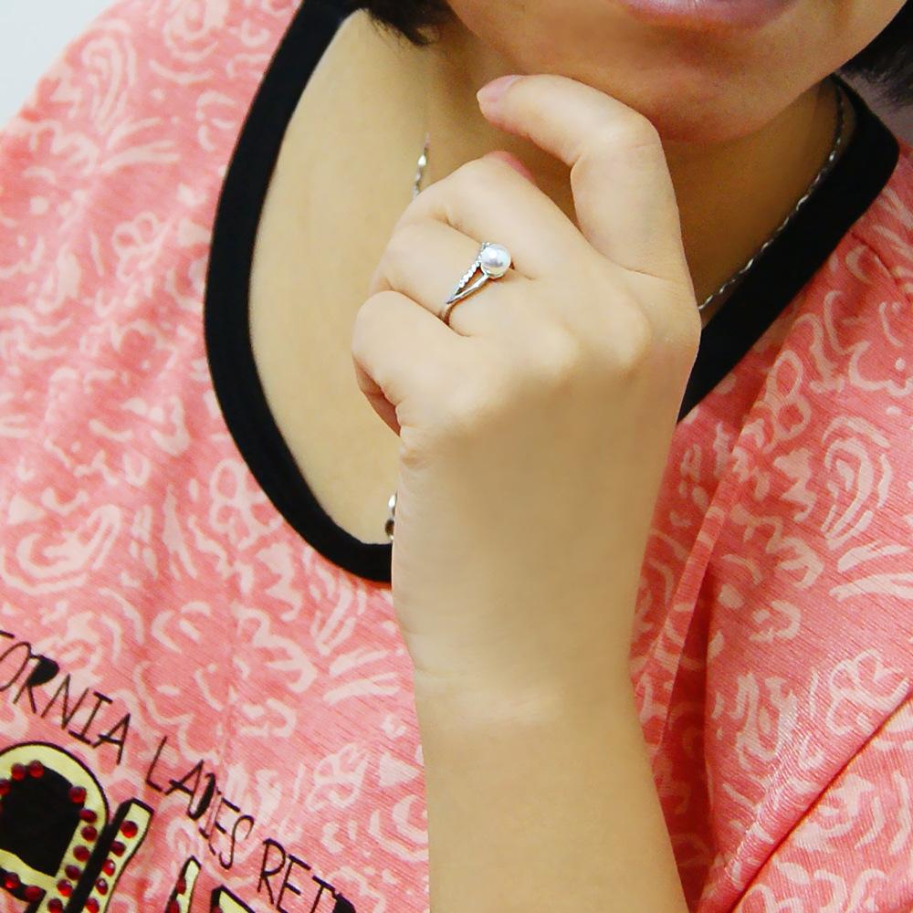 Heart-Shaped Simple White Pearl Ring, Love Platinum-Plated Women'S Temperament Elegant Ring