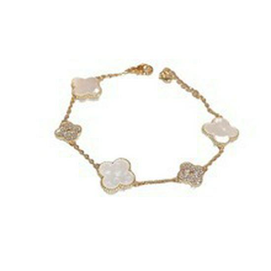 Bracelet Exquis Trèfle à Quatre Feuilles Diamant Perlé - Bijou de Luxe Polyvalent pour Femmes