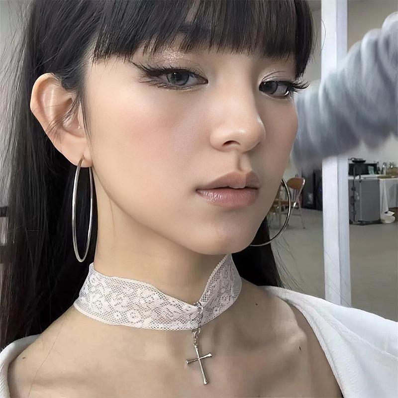 

Ретро крест кулон кружевной чокер ожерелье для женщин девушек цепочка для ключиц ювелирные изделия подарок для вечеринки as the picture