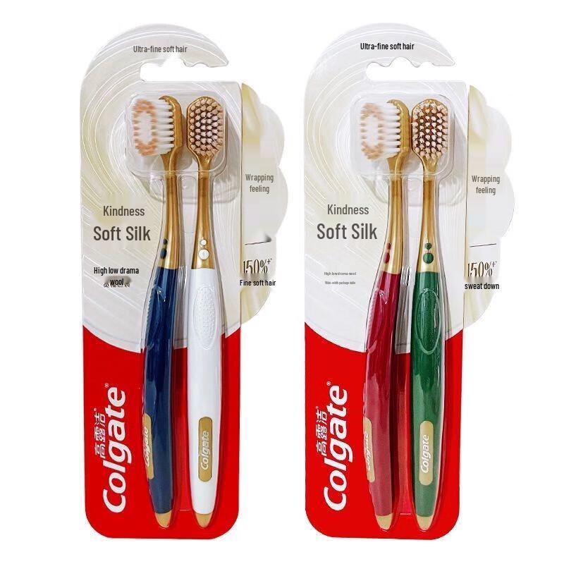 Colgate Charcoal Spiral Soft Toothbrush Twin Pack