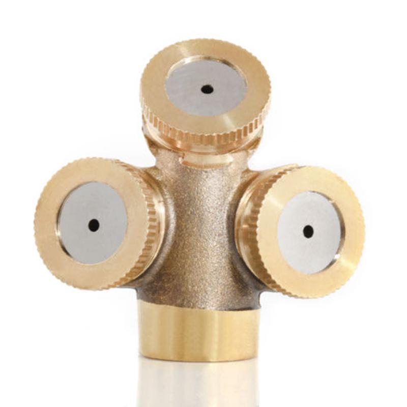 Ugello a Spruzzo Nebulizzante in Ottone Dorato per Irrigazione Efficace con Aspersori da Giardino