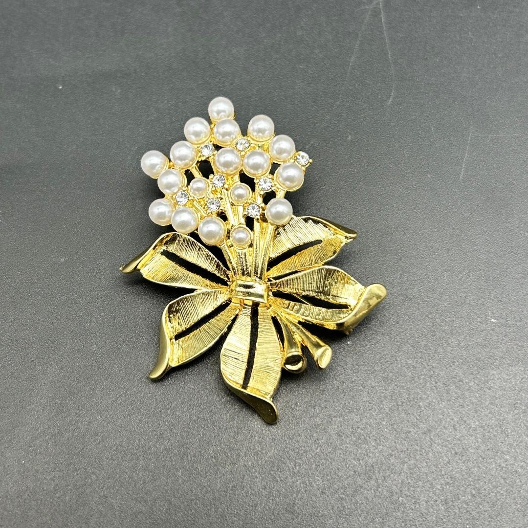 

Medieval Vintage Niche Brand Jingui Qiushi Jewelry Necklace Bracelet Shijia Pearl High-End Brooch