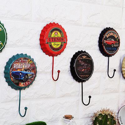 Kreative Retro-Metall-Bierflasche, modische Bar, Kneipe, Hinweis