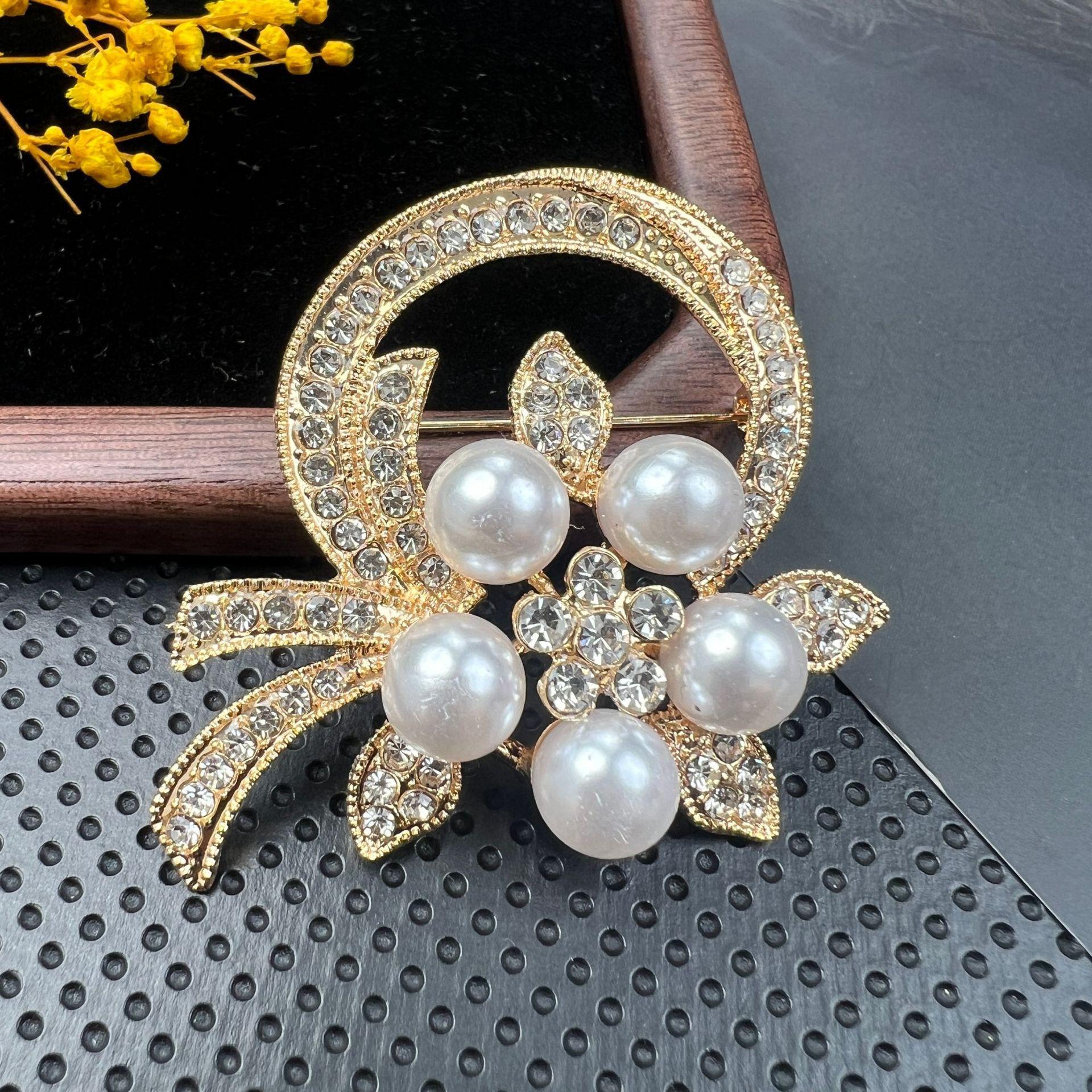 

Ретро брошь с кристаллами-бриллиантами, с булавкой от оголения и металлической пряжкой для аксессуаров для одежды