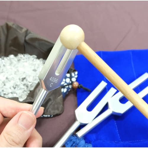 YNAK Crystal Tuner Tuning Fork Set of 3 Octave Tuning Forks (4096Hz, 2048Hz, 1024Hz), Made with Natural Himalayan Quartz Crystals, 100g of Gravel, Rub