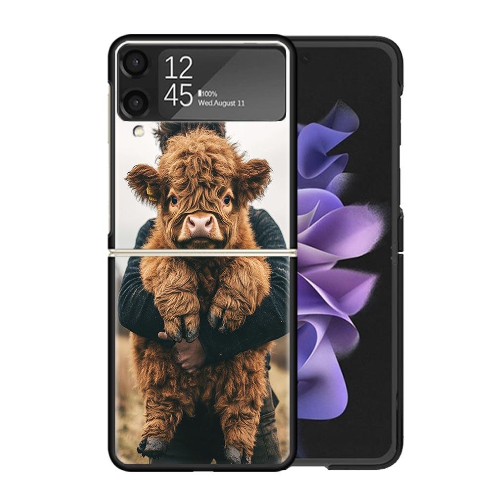 Cute Highland Cow Cases For Samsung Galaxy Z Flip 4 5 6 7 3 Z Flip7 Flip6 Flip4 Flip5 Flip3 5G Hard Shockproof Fundas Cover Gala