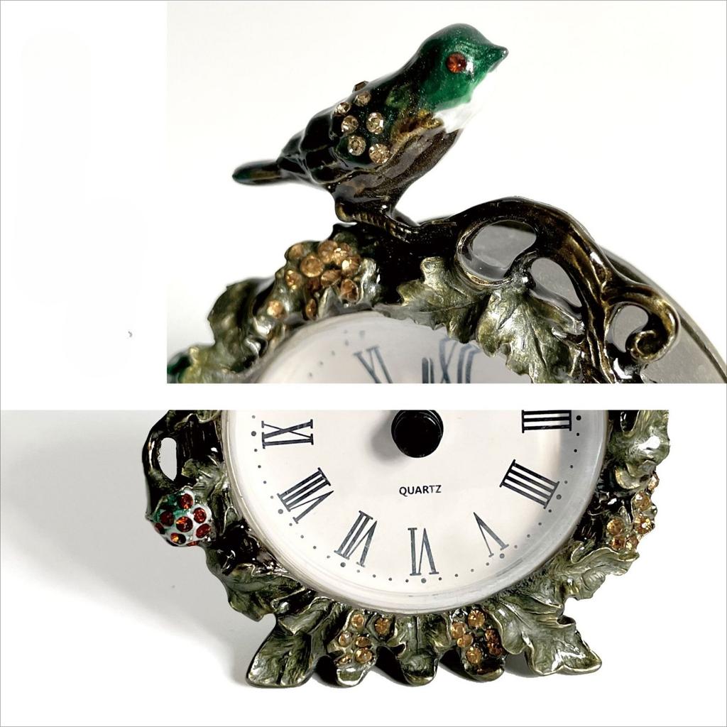 European Retro New Mini Small Clock Creative Clock Living Room Home Decoration Model Room Mute