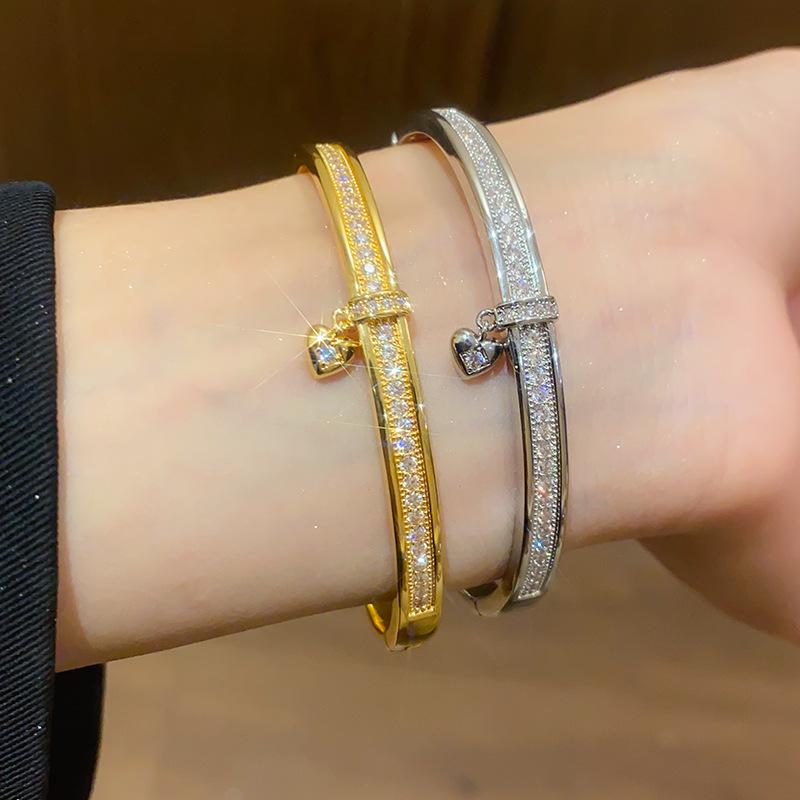 18K Gold-Plated Zircon & Mother-of-Pearl Oval Bangle - Elegant, Versatile Luxury Bracelet for Women