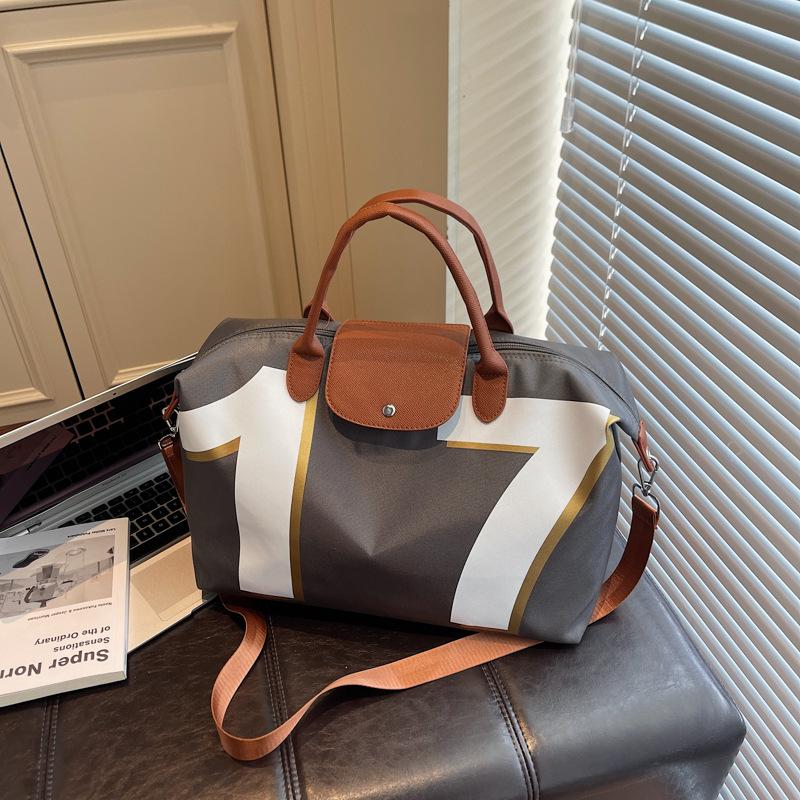 

Large capacity portable short-distance travel bag Women s business trip light luggage bag Sports fitness bag Travel luggage bag серый
