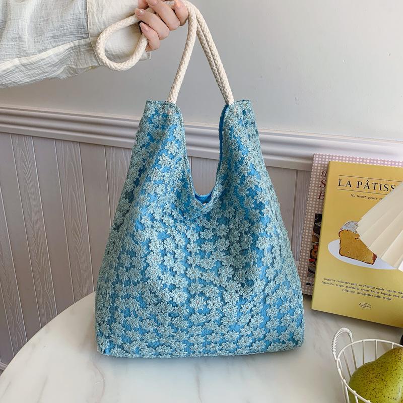 2025 New Elegant Flower Shoulder Bag Large Capacity Underarm Bag Women's Bag Student Canvas Commuter