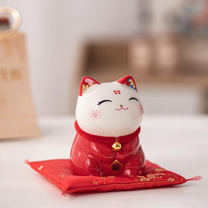 4 Inch Red Ceramic Lucky Cat Ornament Porcelain Fortune Cat Blessing Maneki Neko Desktop Decoration Figurine