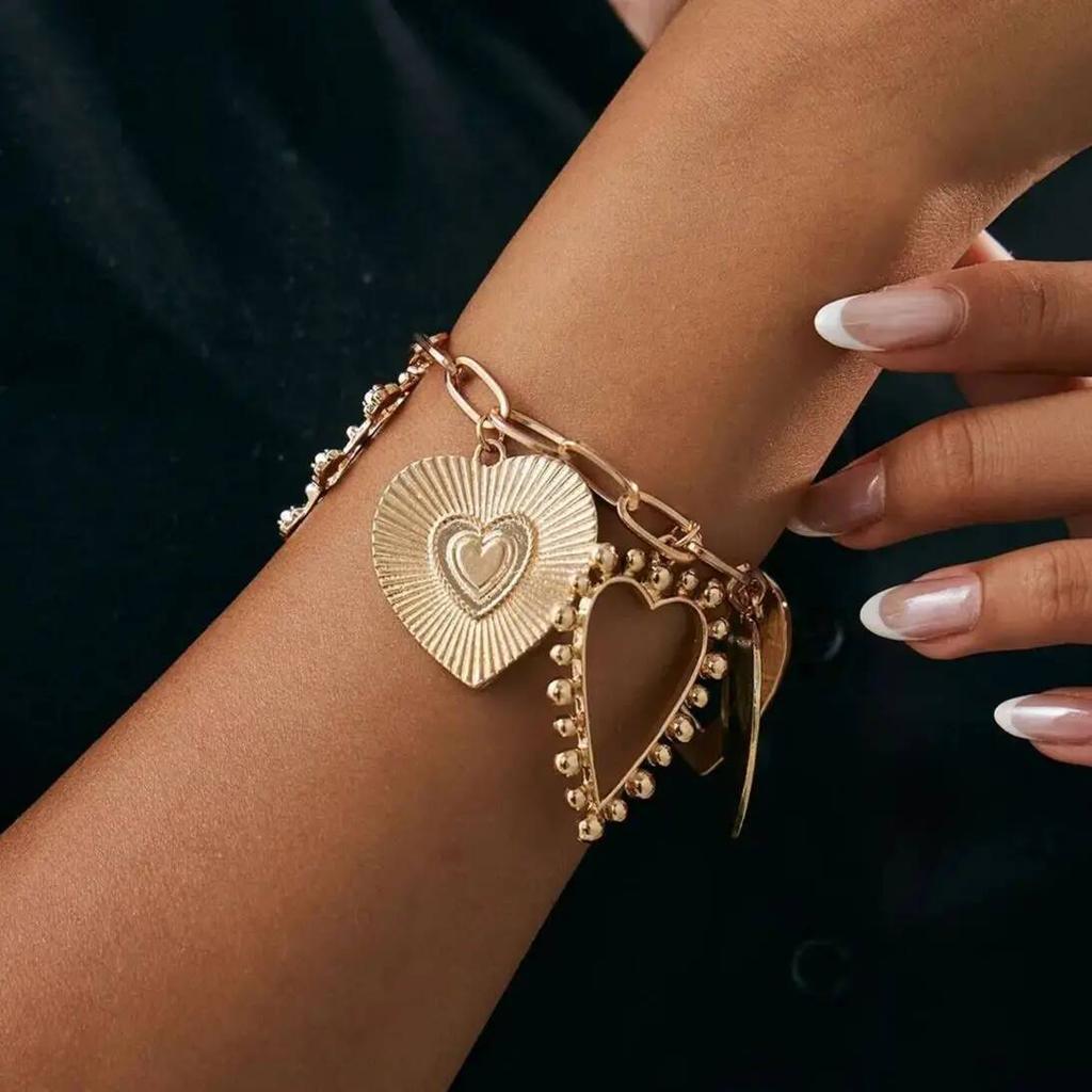 Salircon Fashion Luxury Big Heart Pendant Bracelet Women Punk Exquisite Hollowout Geometric Chain Bracelet Party Jewelry Gifts