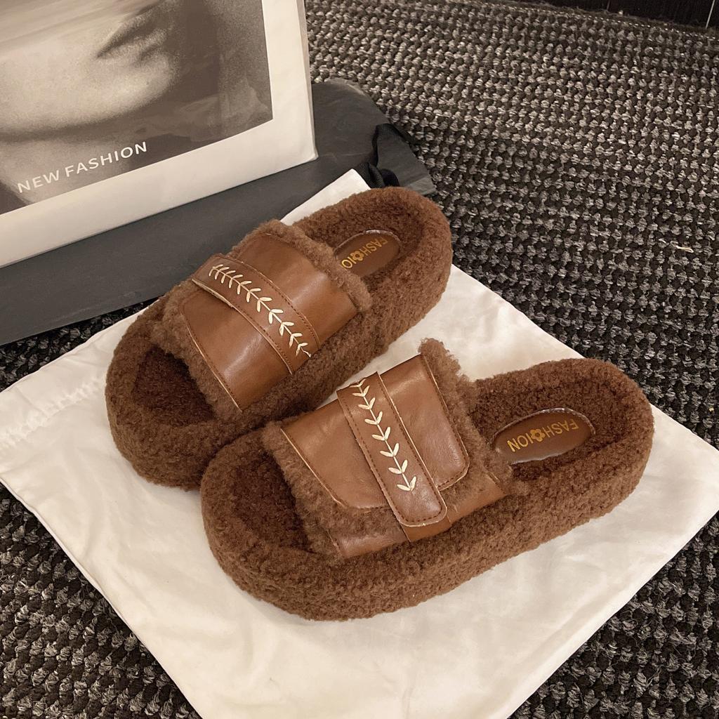 Lamb Wool Slippers Women's Wear 2025 Autumn and Winter New Fashionable Thick-bottomed Plush Warm Boken Wool Slippers