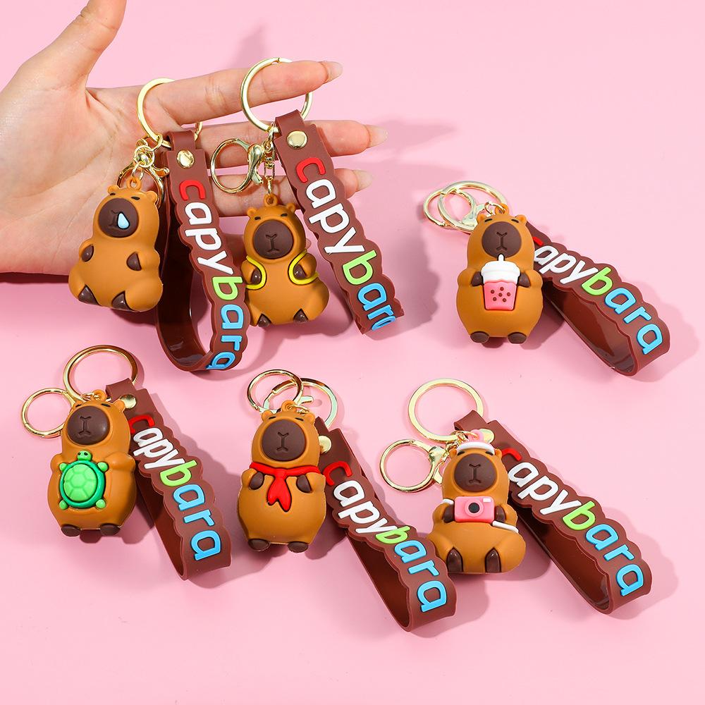 Cute Capybara Keychain Backpack Charm Adorable Kawaii Water Pig Key Ring Accessory Gift for Friends Animal Lover Present
