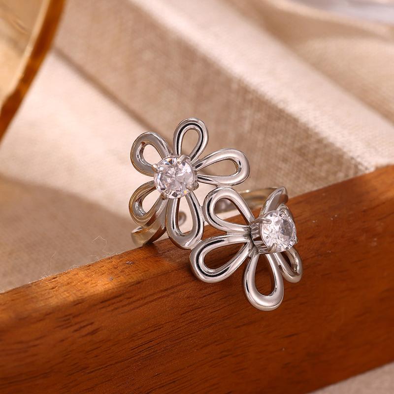 Luxury Flower Hollow Stainless Steel Ring for Women Design Sense Silver Color Inlaid Zircon Adjustable Ring Non Fading Jewelry