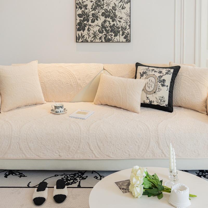 Crystal Velvet Sofa Cushion Winter Winter Embroidered Anti-Slip Leather Sofa Cover Cover Cloth New Thickened Plush