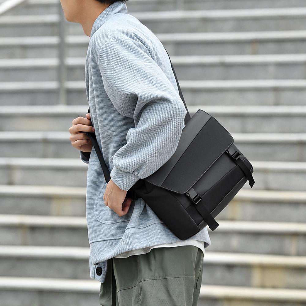 Men's Large Capacity Shoulder Bag Waterproof Crossbody Bag
