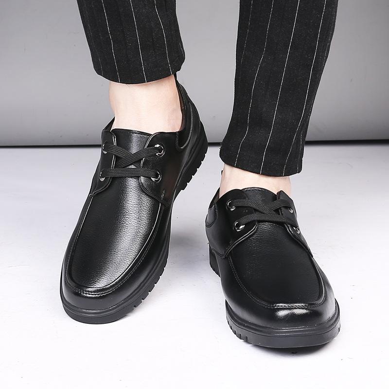 

Men s casual leather shoes 2025 spring cowhide British youth soft sole soft surface summer hollow low-top leather shoes 38