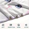 Coperta in Flanella con Stampa di Gatti Bianchi, Alta Qualità, Confortevole per Tutte le Stagioni, Decorazione per la Casa, Calore e Comfort, Perfetta per Regali di Natale