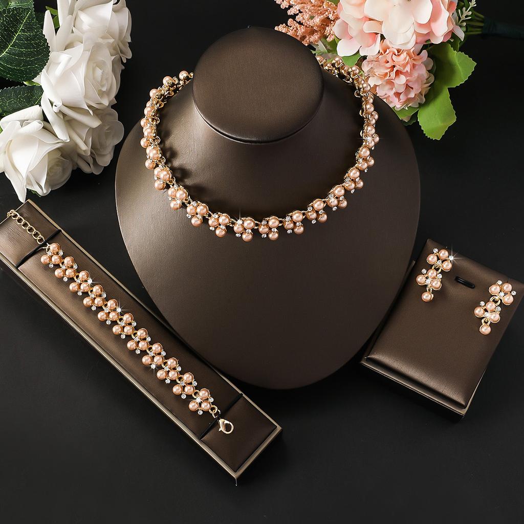 Geometric Diamond-Set Pearl Necklace Women'S Three-Piece French Temperament High-End Clavicle Chain Niche Temperament Jewelry