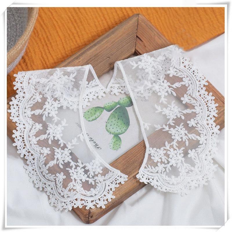 1 Pair White Neckline Fake Collar Lace Fabric Embroidery Carft DIY Dress Garment Decoration Accessories