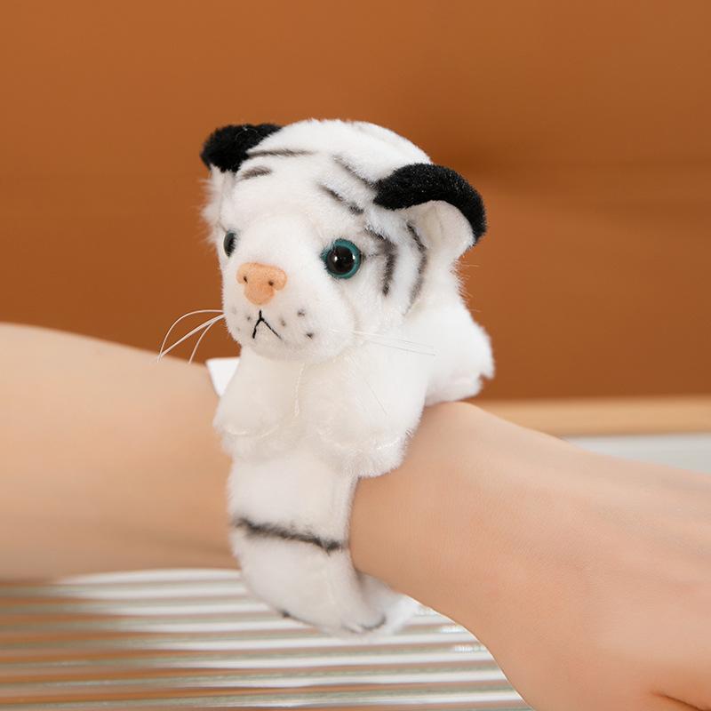 Simuliertes Tier stehend Schulter magnetische Plüschpuppe Tiger Panda Paddelkreis Wasserring Zoo Souvenir Geschenk weiblich