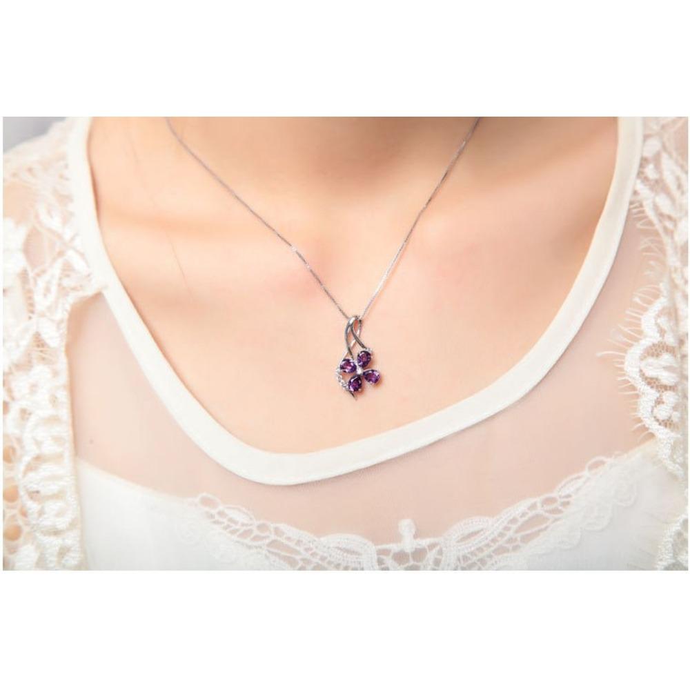 Japanese and Korean version of classic temperament cute four-leaf clover purple diamond necklace pendant classic women's short jewelry
