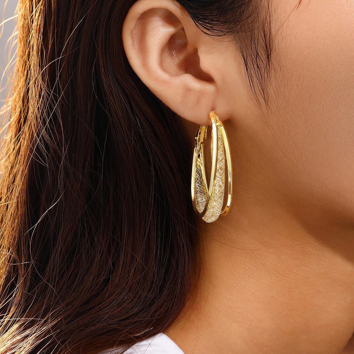 

17KM 2PCS преувеличенные металлические серьги-гвоздики в виде цветка для женщин, повседневная одежда, модные золотые ювелирные изделия, подарки