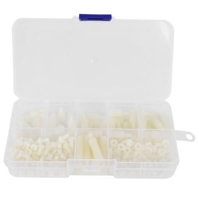 Elementi di fissaggio – Set di dadi e bulloni