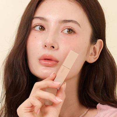 Trucco labbra – Lucidalabbra