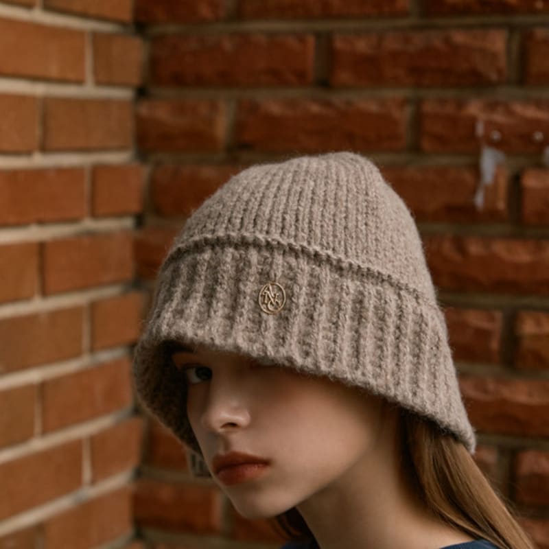 ANOETIC ANC STRICK BUCKET HAT (2 Farben)